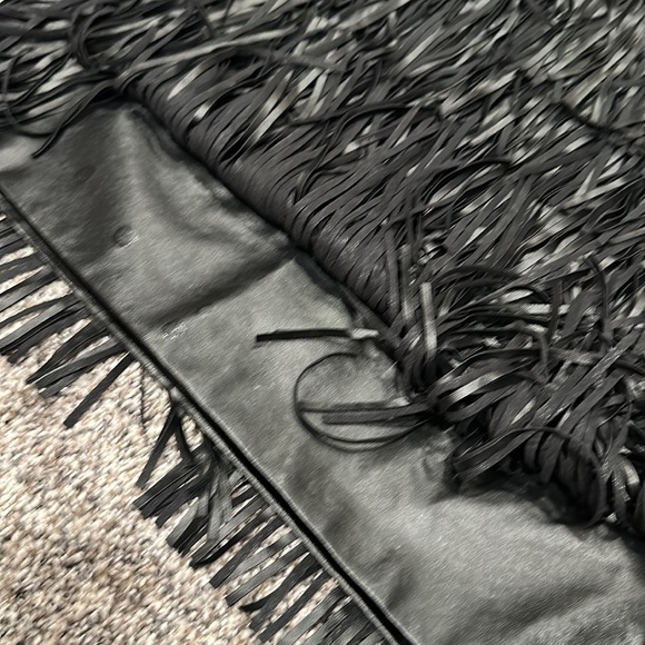 WYLDR NWT Fringe Black Skirt M (fits 4/6) - Picture 7 of 7